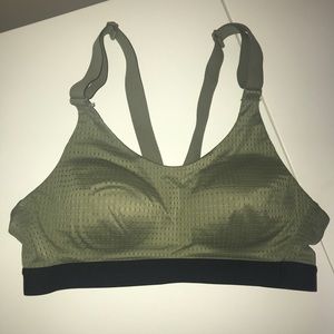 VICTORIA’S SECRET Sport Bra